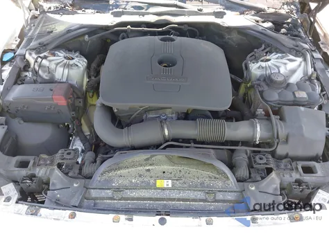 2017 Jaguar Xe 25T Premium z USA, uszkodzony, nr VIN SAJAD4BG0HA954782